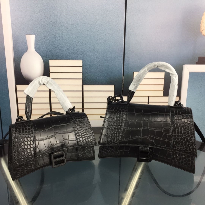 Ba*len*cia*ga top handle bags